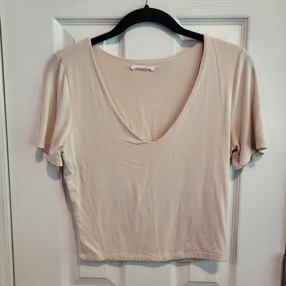 Elegant Beige V-Neck Crop Top